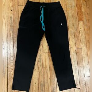 Figs Women’s Black Yola Freex Pants SP